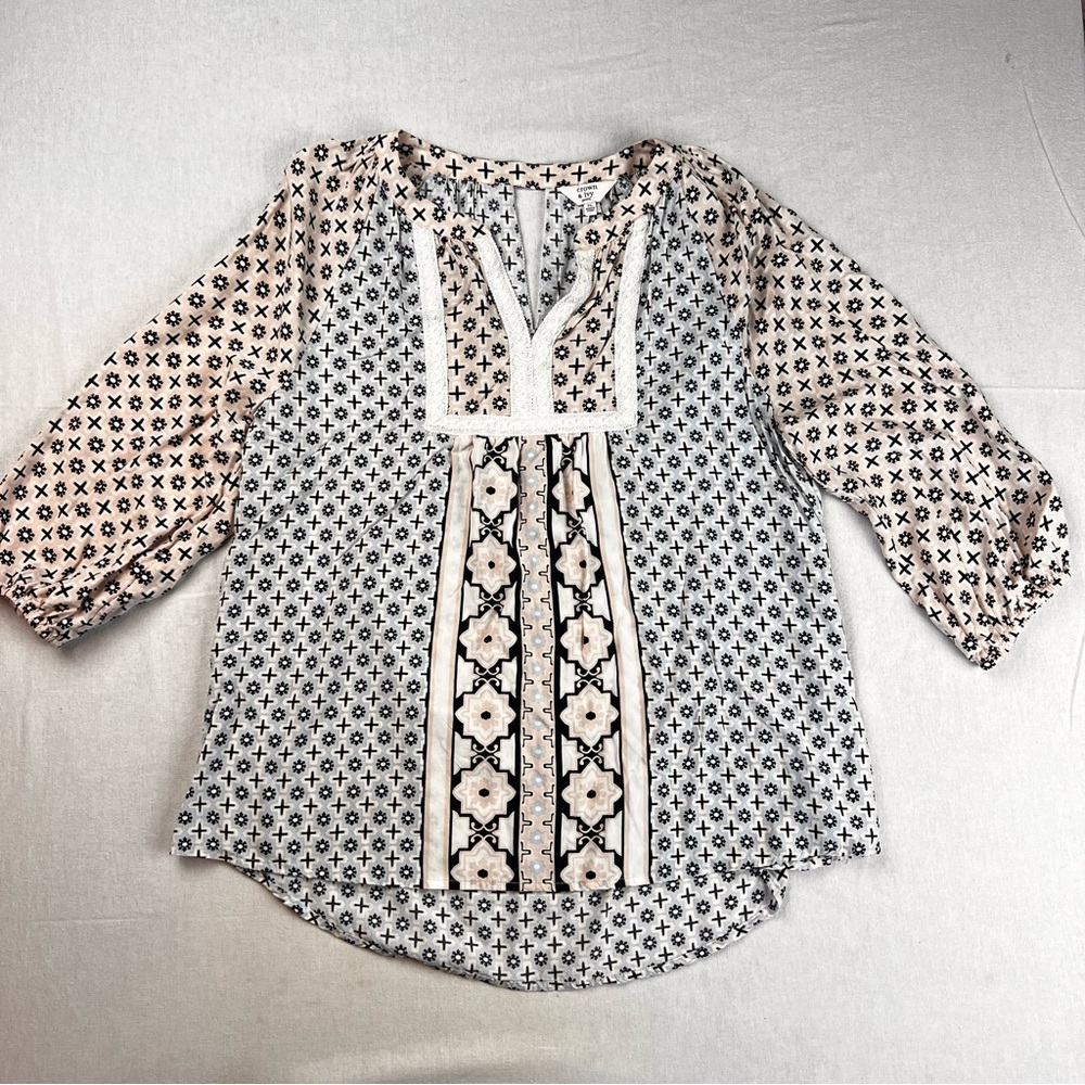CROWN AND  IVY PL Blue Blush Pink Babydoll  3/4 SLEEVE TUNIC TOP BLOUSE Cutout